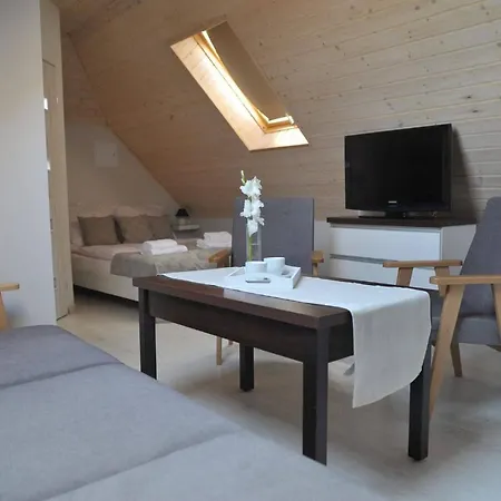 Dom Latarnika Πανσιόν Grzybowo (West Pomeranian)