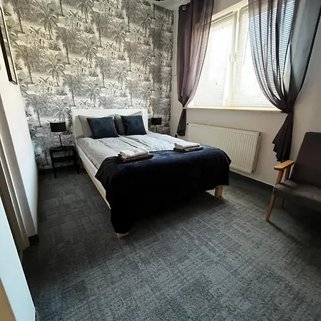 Dom Latarnika Πανσιόν Grzybowo (West Pomeranian)