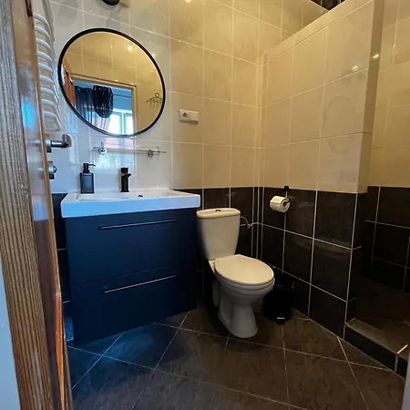 Dom Latarnika Πανσιόν