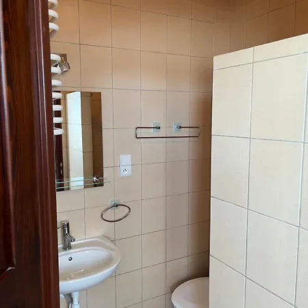 Πανσιόν Dom Latarnika Grzybowo (West Pomeranian)