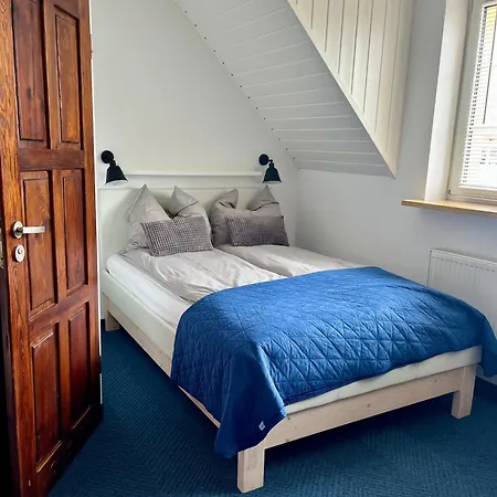 Πανσιόν Dom Latarnika 4*