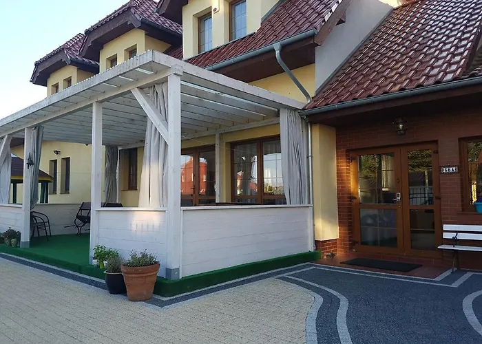 Dom Latarnika Grzybowo (West Pomeranian)